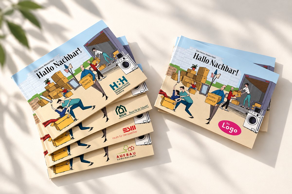 Mehrere Hefte „Hallo Nachbar! Die kleine Mieterfibel“: auf dem Titel eine gezeichnete Umzugsszene mit Kartons, Waschmaschine und Möbelwagen; auf den Heften die Logos verschiedener Wohnungsunternehmen, auf einem „Ihr Logo“